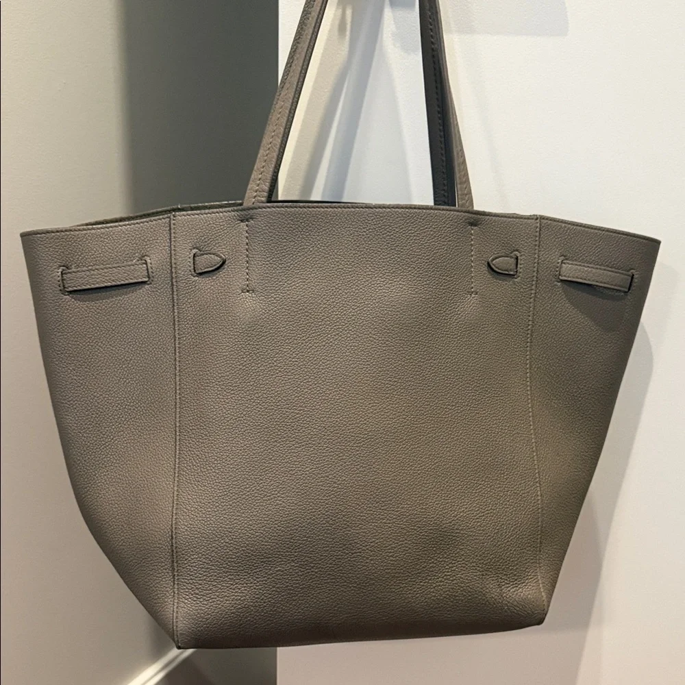 Celine Cabas Phantom Tote Bag - Picture 4 of 10